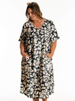 KHANDRA - Plus Size Kjole fra Gozzip