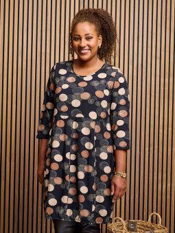HILDA - Plus Size Kjole fra Pont Neuf