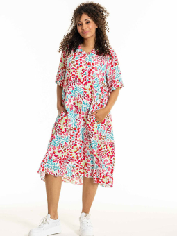SALLY - Plus Size Kjole fra Studio
