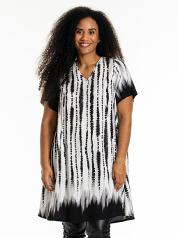 BIRGITTE - Plus Size Kjole fra Studio