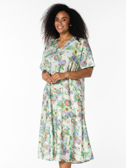 SOLVEJ - Plus Size Kjole fra Studio