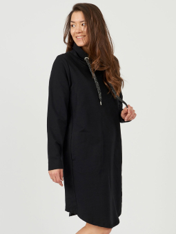 CLARA - Plus Size Kjole fra Aprico