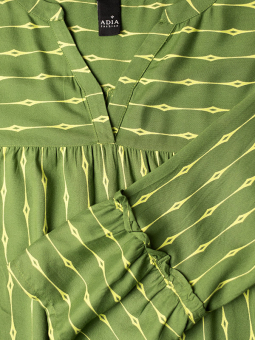 Adia BLENDA - Grøn viskose kjole med smukt mønster