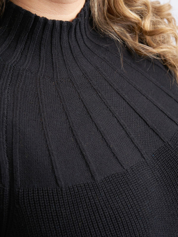 MAURA - Plus Size Sweater fra Adia