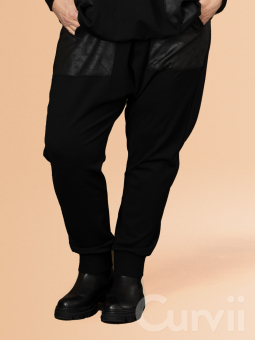 Gozzip Black DINA - Lækker bløde sort bukser med lommer i skind look