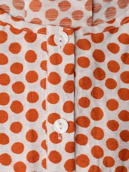 Gozzip KIRSE - Hvid skjorte med orange prikker