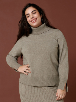 CARFIA - Plus Size Sweater fra Only Carmakoma