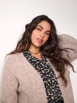 CARMAGGIE - Plus Size Cardigan fra Only Carmakoma