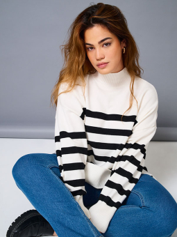 CARBARI - Plus Size Sweater fra Only Carmakoma