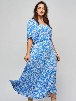 CARCHIANTI - Plus Size Kjole fra Only Carmakoma