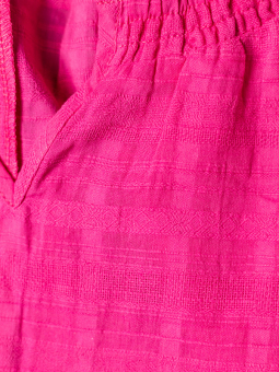 Studio Gabriella - Pink bomulds bluse med V-hals og korte ærmer