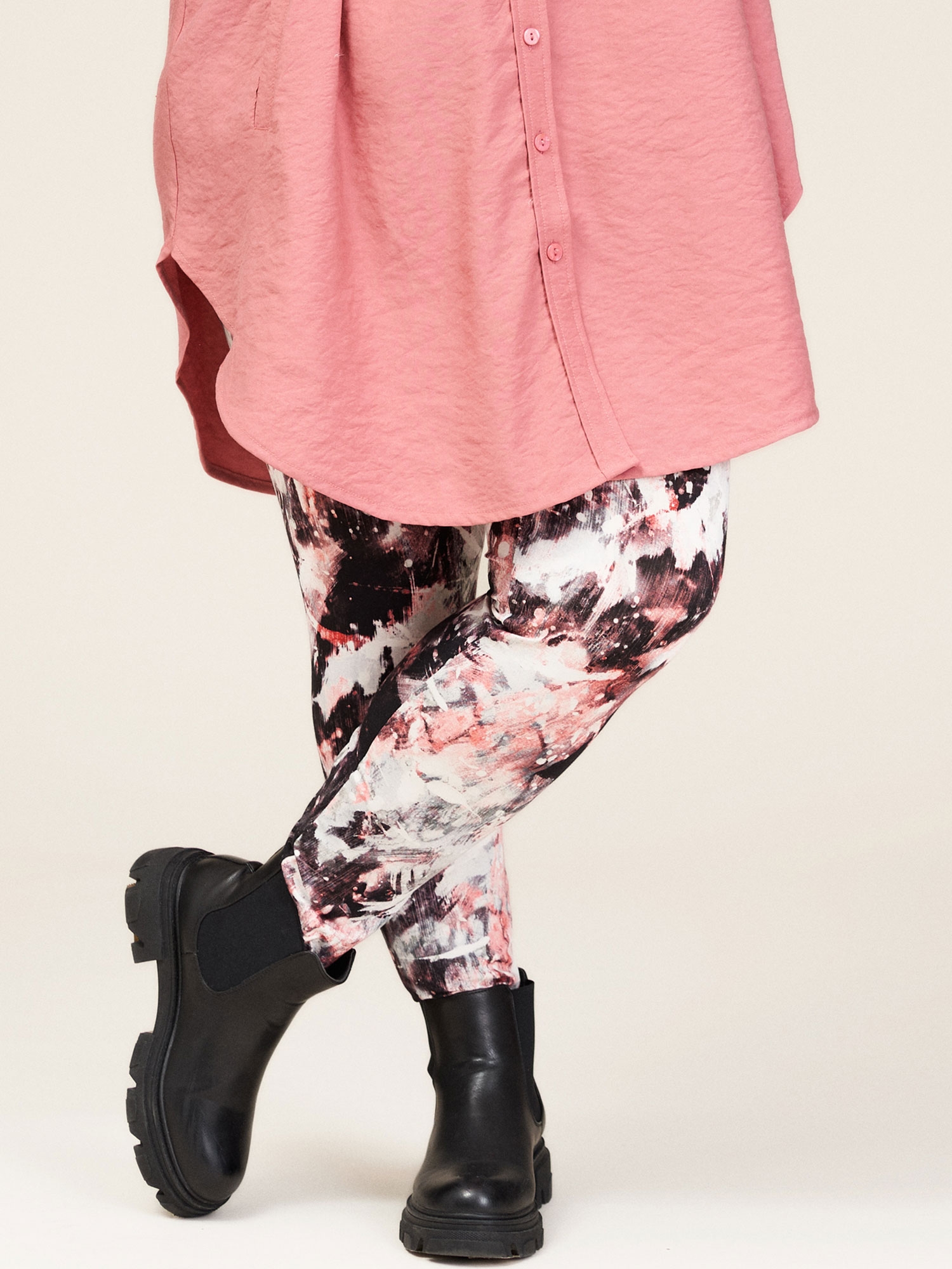 Billede af Flotte printede jersey leggings i pinke og lilla nuancer