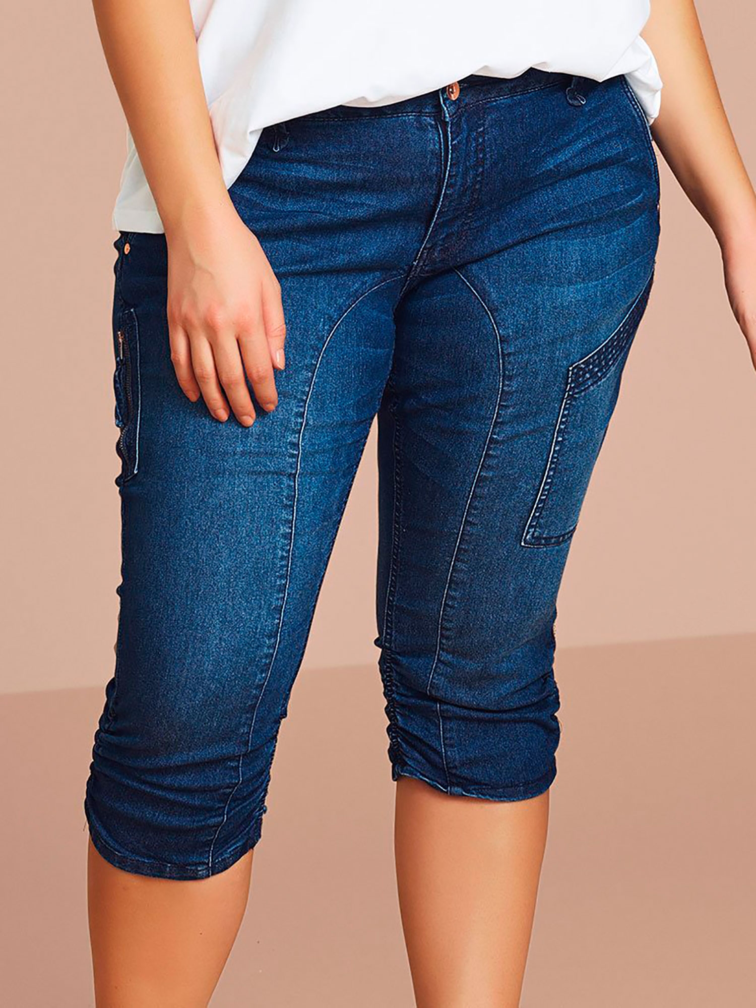 Forudsætning tidsplan Specialist Zizzi Mørk denim capri med lynlås- og rynkedetalje, 54 female 54 ⋆ 299.00  DKK